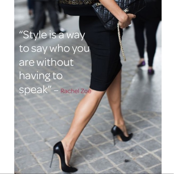 Meet your Posher, Alyssa - Picture 1 of 5